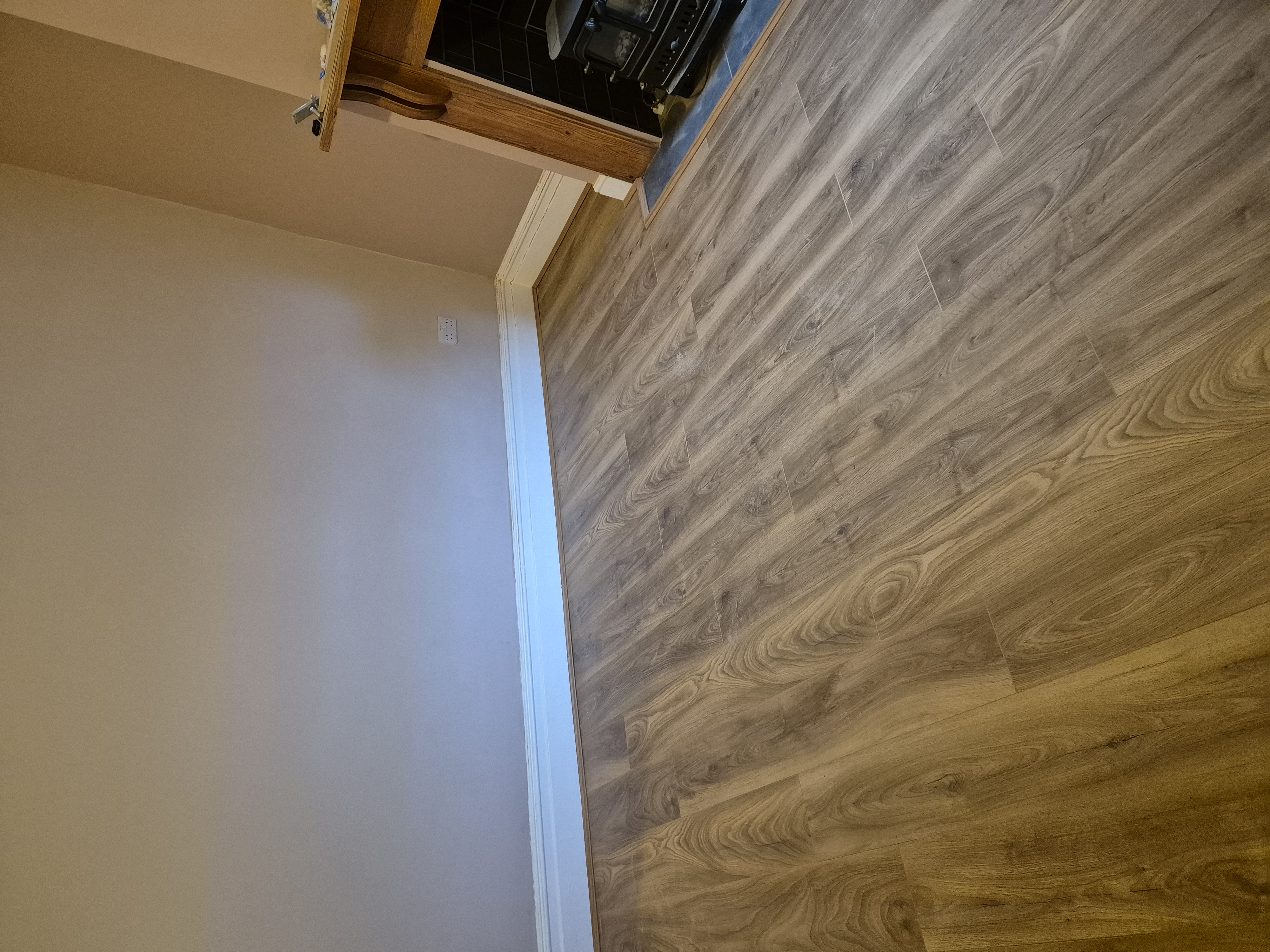 Laminate flooring in irthlingborough